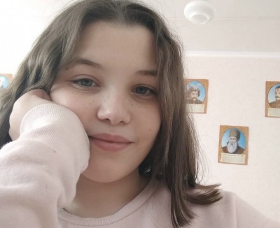 Кіру Обединську з Маріуполя, яку вивезли росіяни, повернули родичам, які чекають на неї у Чернівцях  