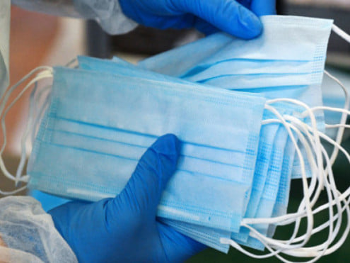 COVID-19 з Буковини і Чернівців нікуди не зник! Маски знімати рано!