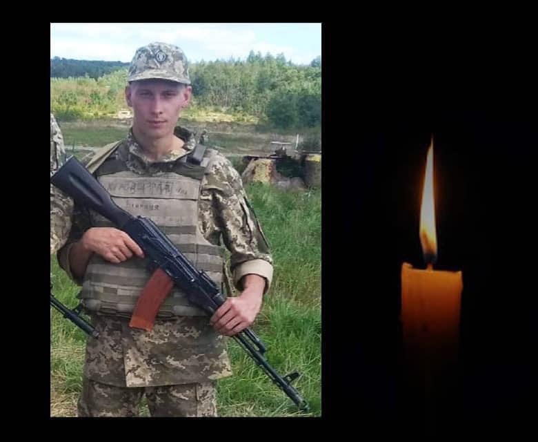 Буковина прощається сьогодні зі старшим солдатом Давидом Пінчуком із Зарожан, який віддав життя за Україну