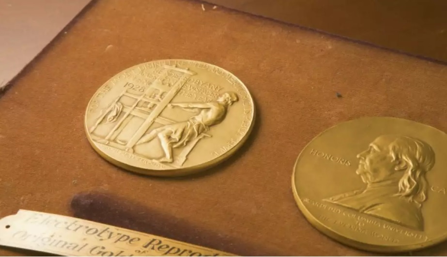 Українські журналісти звернулись до Комітету Пулітцерівської премії із закликом виявити мужність і визнати нагородження Дюранті помилкою 