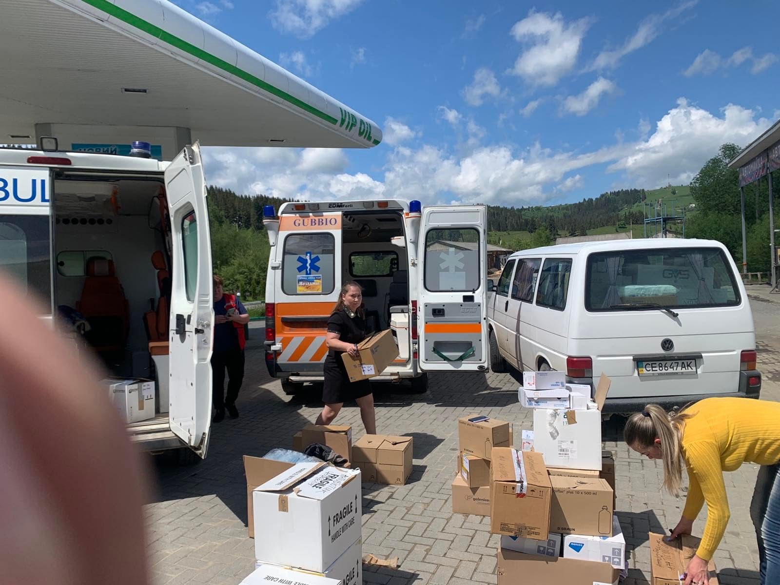 Гуцули дякують європейцям: для громад гірської Путильщини з гуманітарного штабу «ОЛІМІЯ» розподілили десять тонн  європейської гумдопомоги