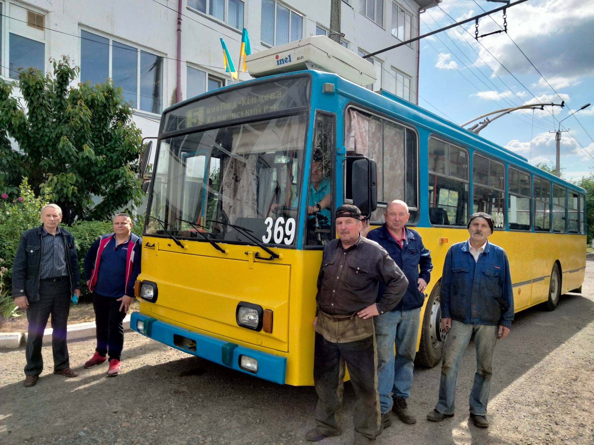 Вже другий за останній місяць капітально відремонтований тролейбус випустили на лінію у Чернівцях  