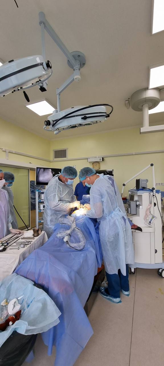 Не платити кошти і не оперуватися у приватних закладах: сучасна хірургічна допомога стала доступною для чернівчан в комунальній лікарні міста