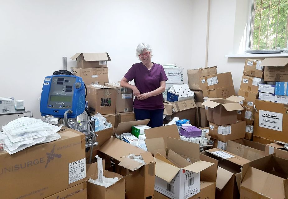 Допомагає переформатувати приймальне відділення на європейський зразок: англійська медсестра волонтерить у чернівецькій лікарні