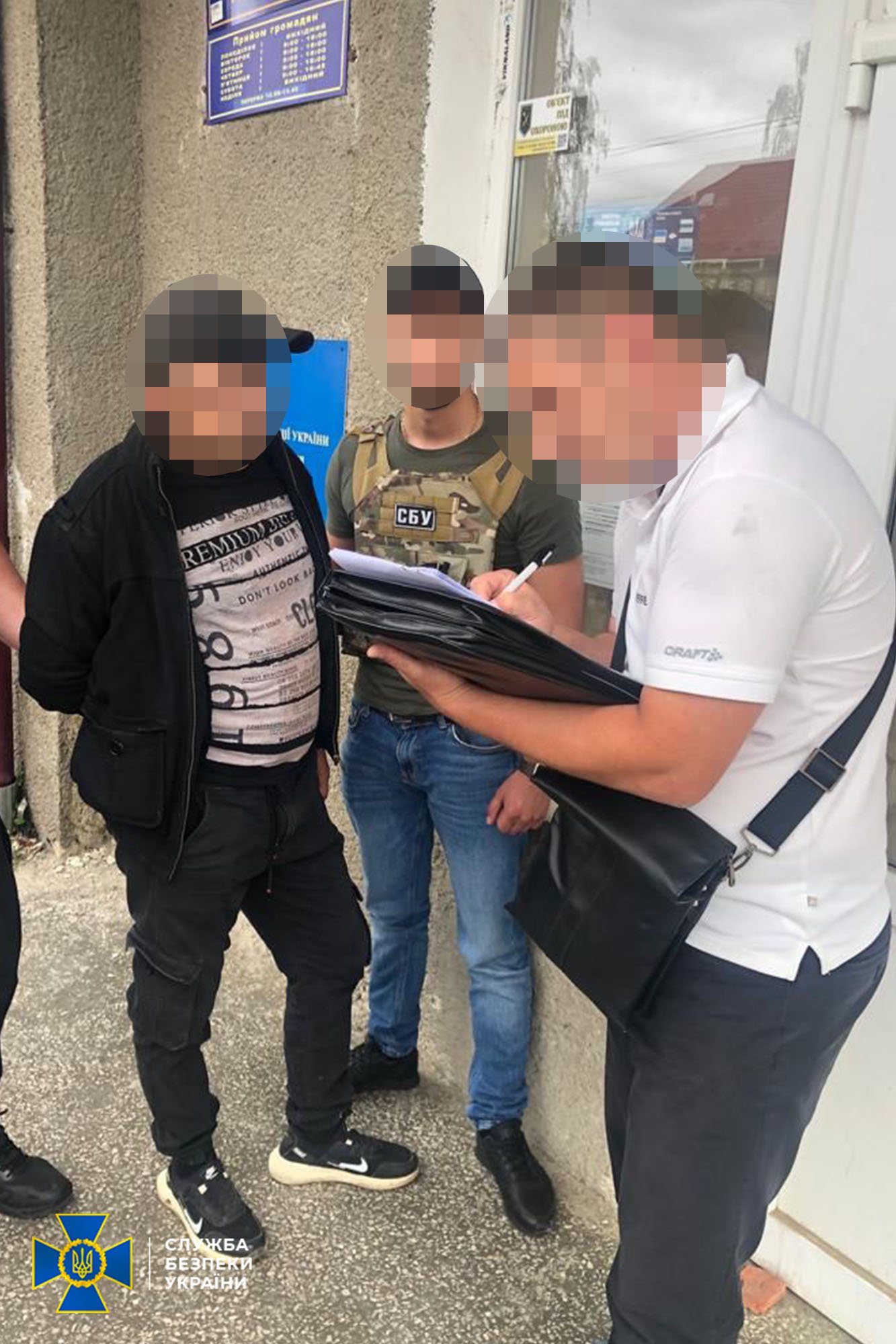 На Буковині затримали на хабарі «антикорупціонера»