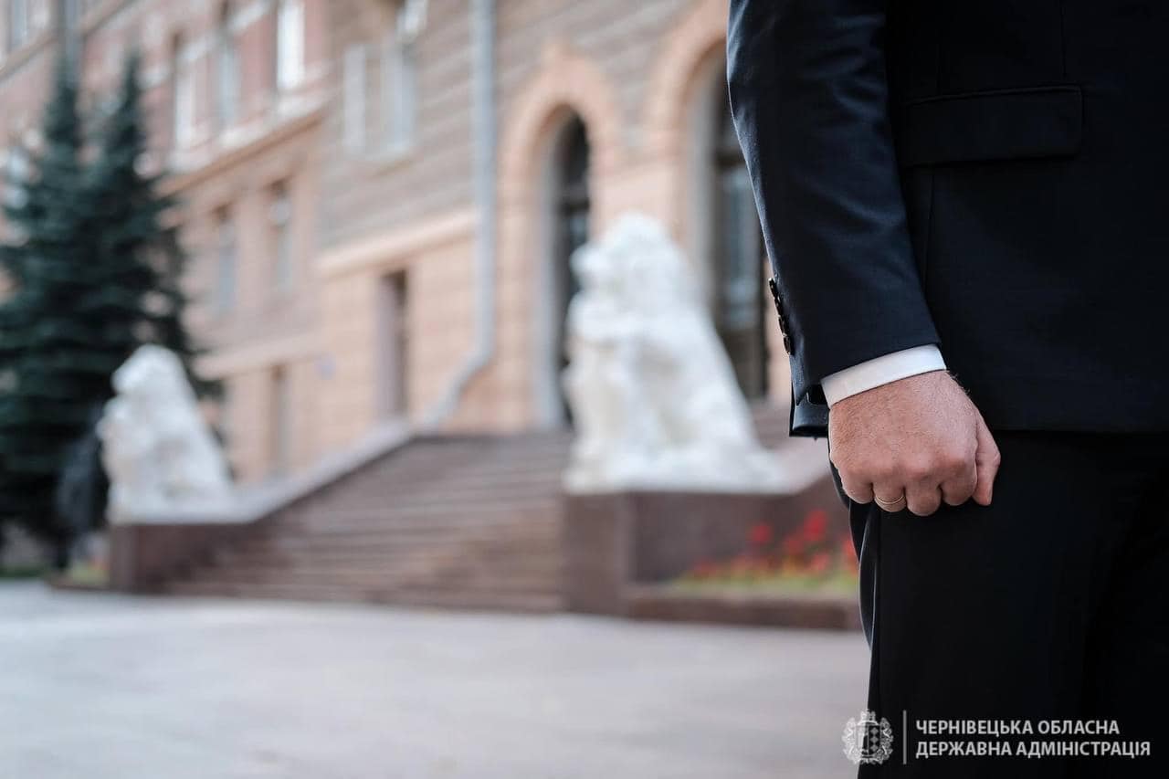 Негідна поведінка: вину за війну між Чернівцям та областю екснардеп поклав на обидві сторони 