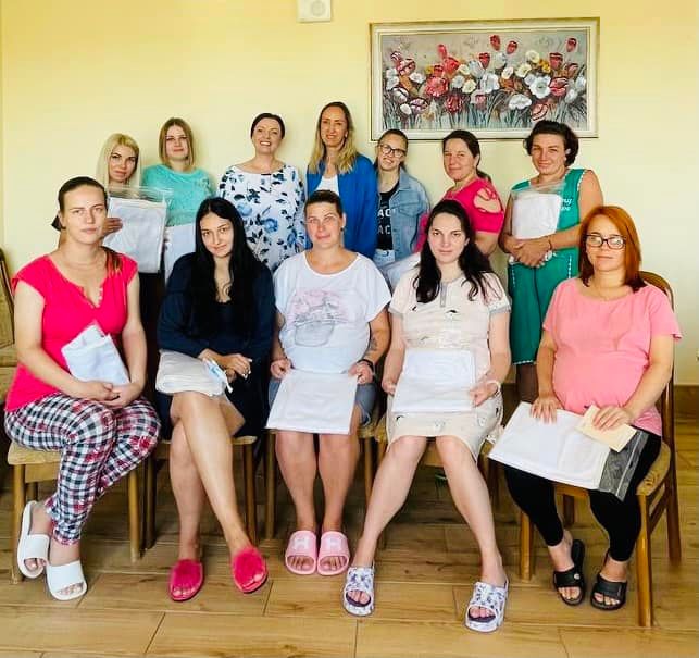 Жінки при надії, які вимушено переїхали до Буковини, пройшли тренінг з психологічної допомоги 