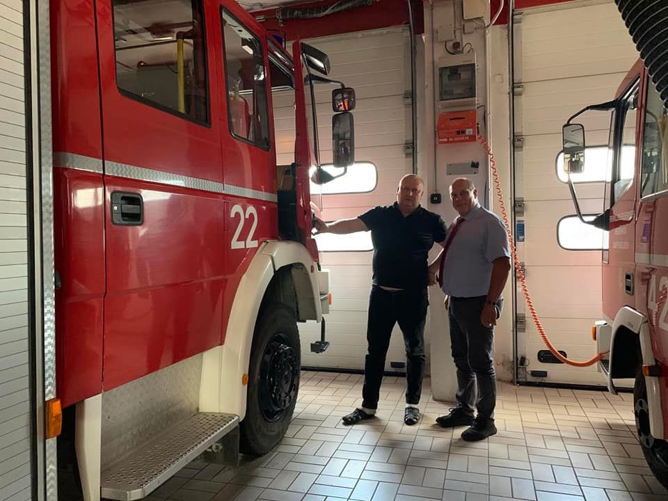 Волонтери із Заставнівщини домовилися із бургомістром громади Хайденрод (Німеччина) про передачу трьох пожежних автомобілів, які будуть рятувати життя людям в Україні 