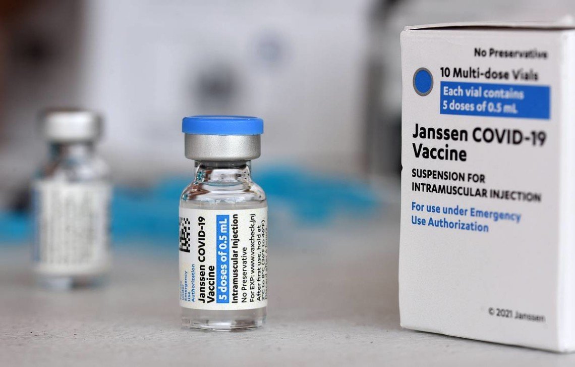 Медзаклади Чернівців отримали однодозову вакцину Johnson&Johnson від COVID-19