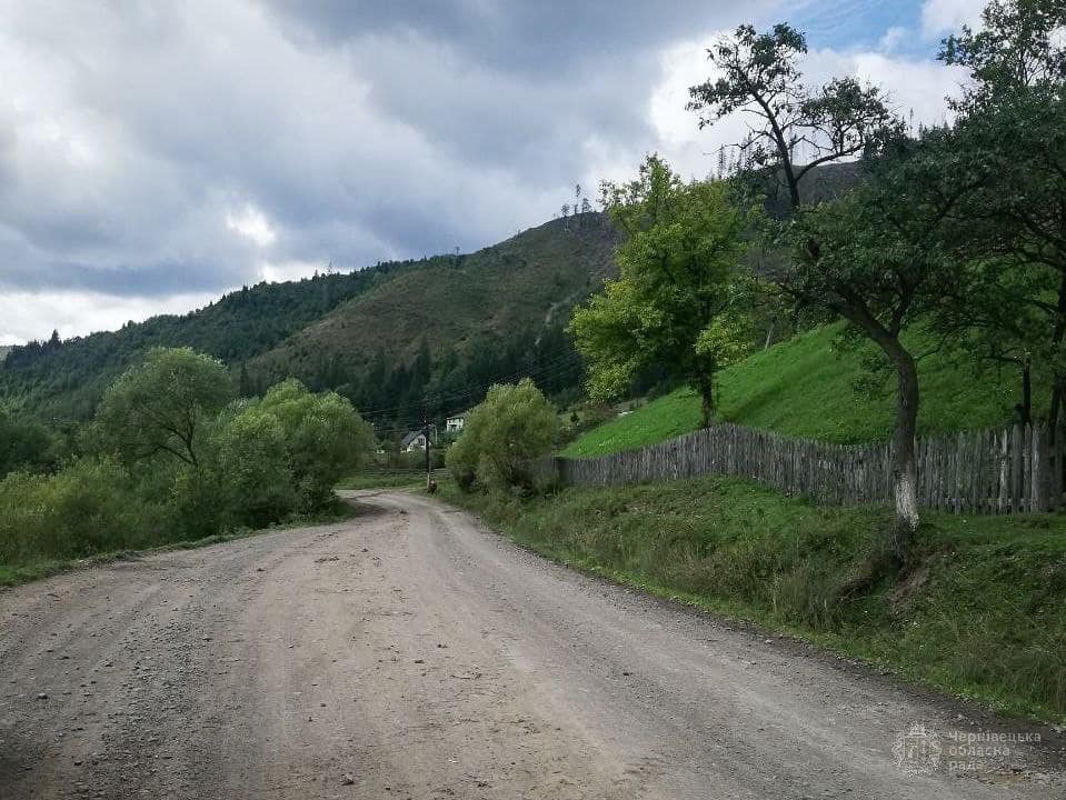 Бойко, Гуйтор і Павлюк подивилися на  відрізок дороги у Шепоті 