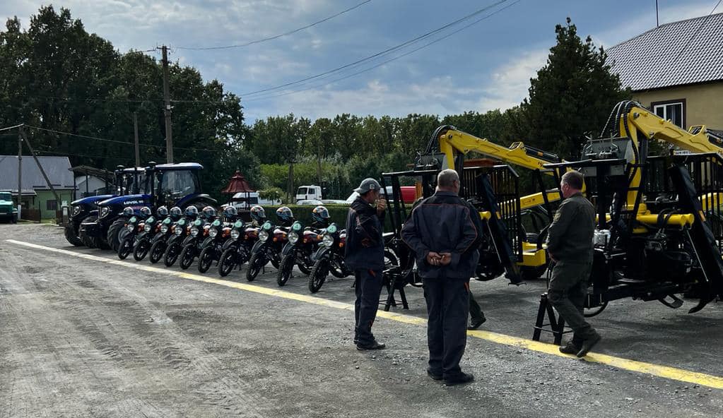 У Чернівецькій області лісовий патруль пересадили на мотоцикли  