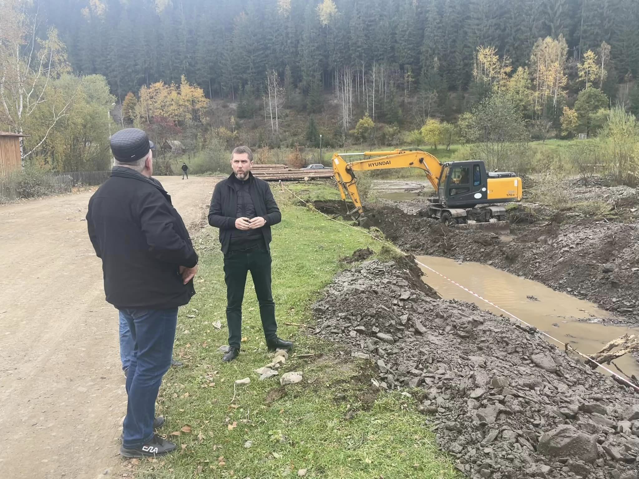 На Буковині розпочали будівництво гірської дороги у рамках міжнародного проєкту, який Осачук хотів відібрати у Бойка 