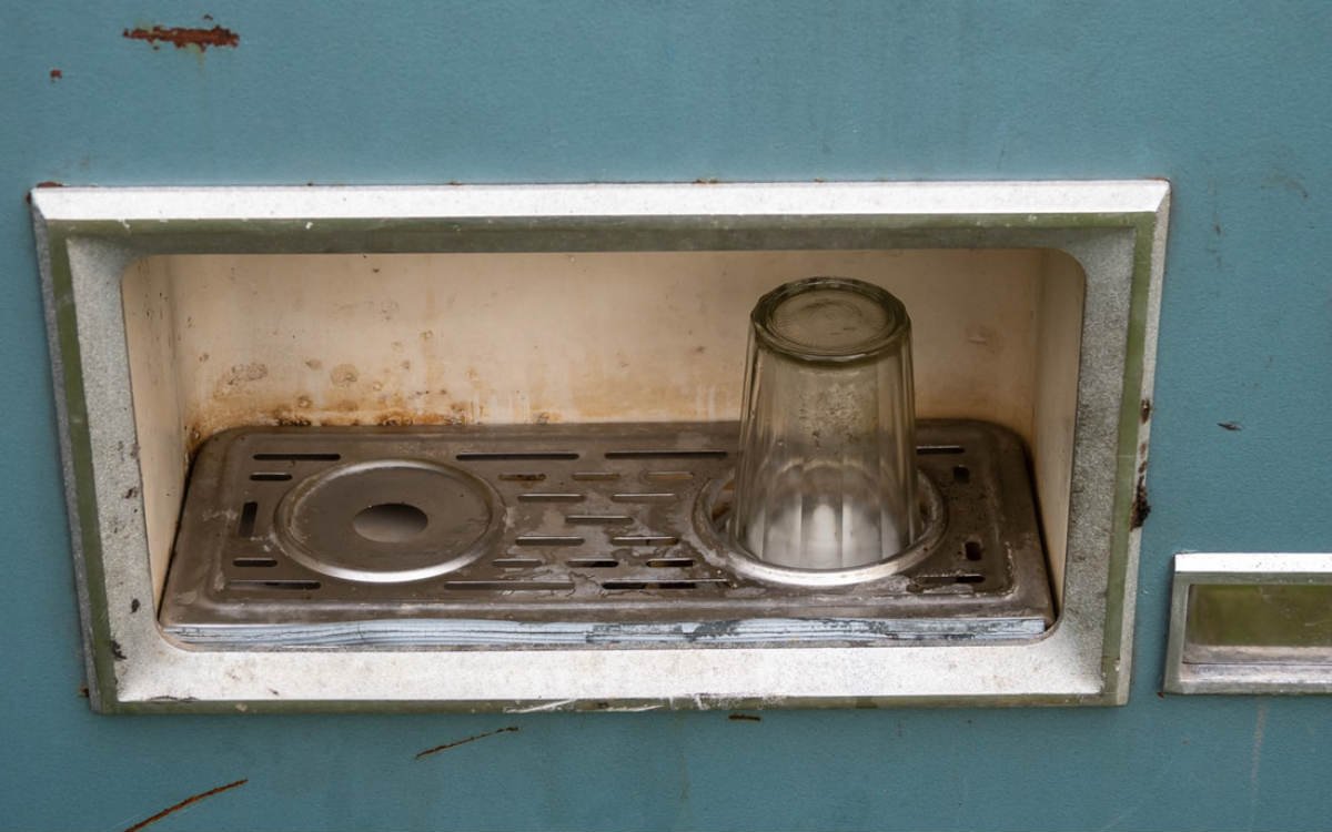 Історія про радянське «найсмачніше морозиво» із Чернівців, через яке отруїлися тисячі людей і троє дітей померли, у чергову річницю більшовицького путчу