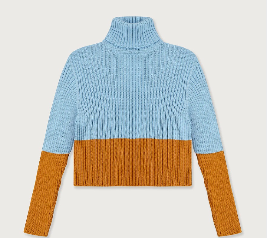 Відома дизайнерка продає 200 жовто-блакитних светрів, щоб зібрати гроші для добудови дитячого будинку у Чернівцях 