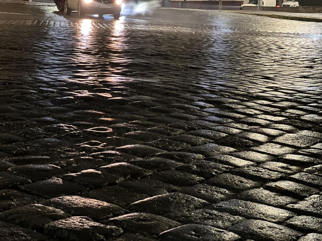 У Чернівцях та області сильна ожеледиця