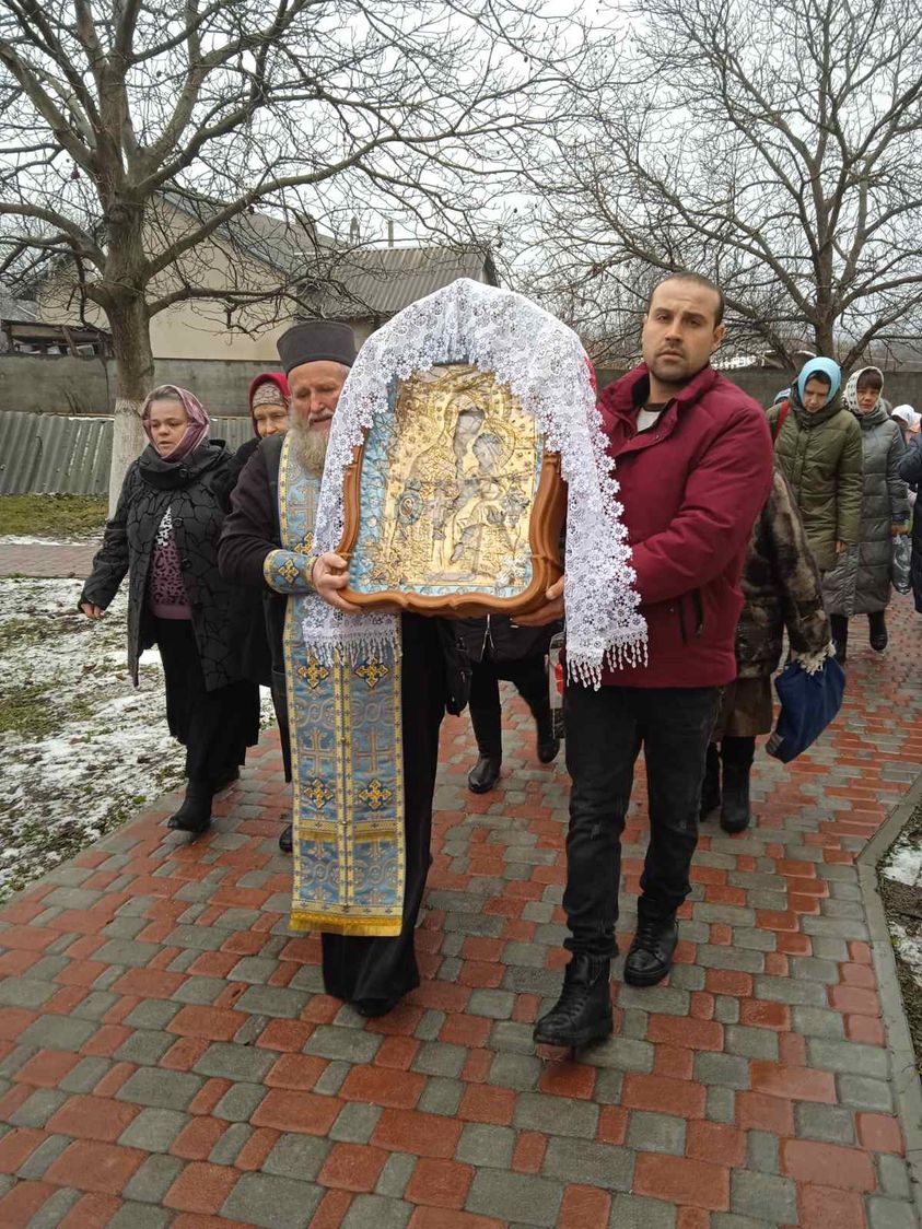 В УПЦ (типу не МП) заперечують, що релігійна громада села Бабин, що на Кельменеччині, переходить до ПЦУ