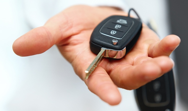 Стало відомо скільки легковиків придбали буковинці торік 