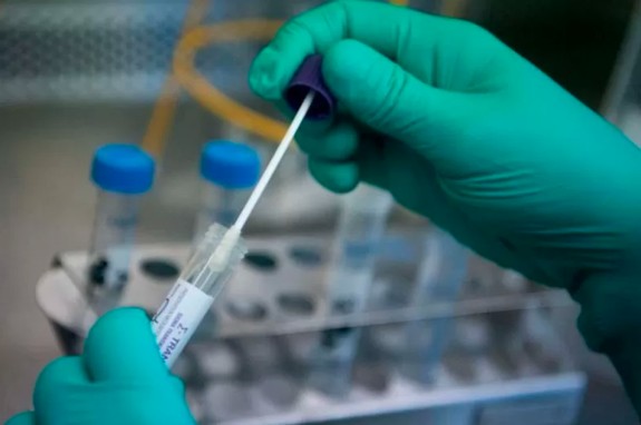 У Чернівцях поменшало хворих на ГРВІ, але побільшало недужих на COVID-19 