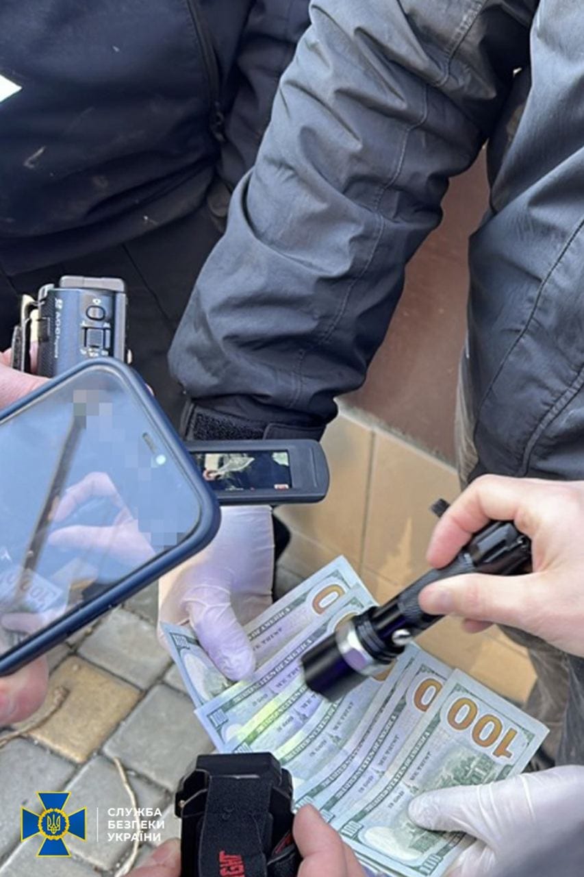 На Чернівецькій митниці налагодили злочинний механізми одержання грошей від бізнесменів