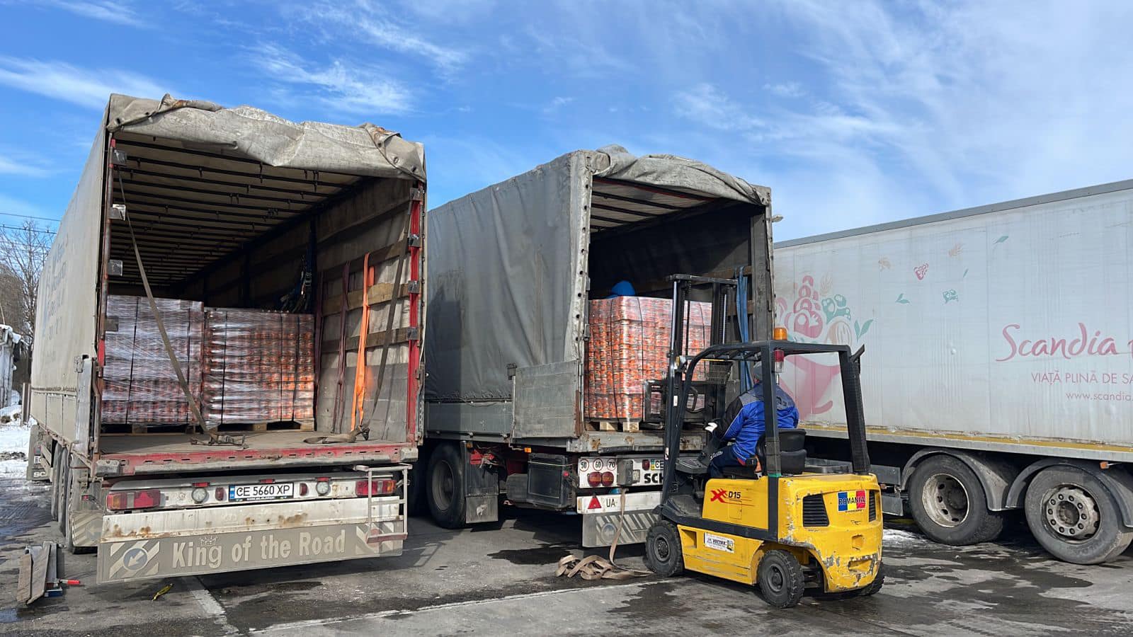 Буковина прийняла майже 30 тонн м’ясних та овочевих консервів від Національного резерву Румунії