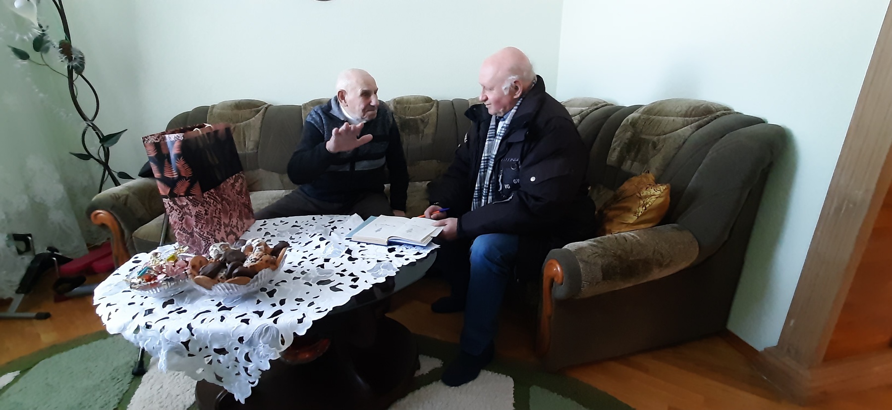 Дев'яносторічний буковинець мріє побувати у Парижі 