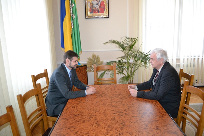 Попеску з Гайничеру поговорили про забезпечення залізничного сполучення між Чернівцями та Києвом через територію Молдови