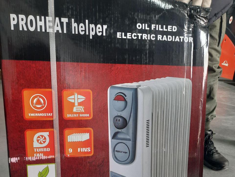 Червоний Хрест передав для потреб буковинців 280 радіаторів для обігріву громадських місць 