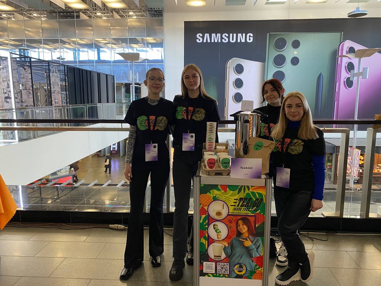 Учнівські міні-компаніі з Буковини торгували у Литві на Міжнародному студентському ярмарку International Expo-2023 