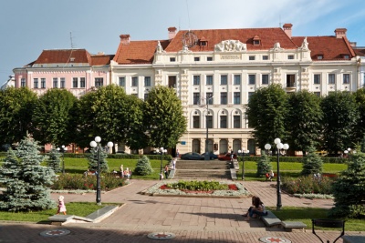 У Чернівцях сьогодні обирають ректора медичного університету