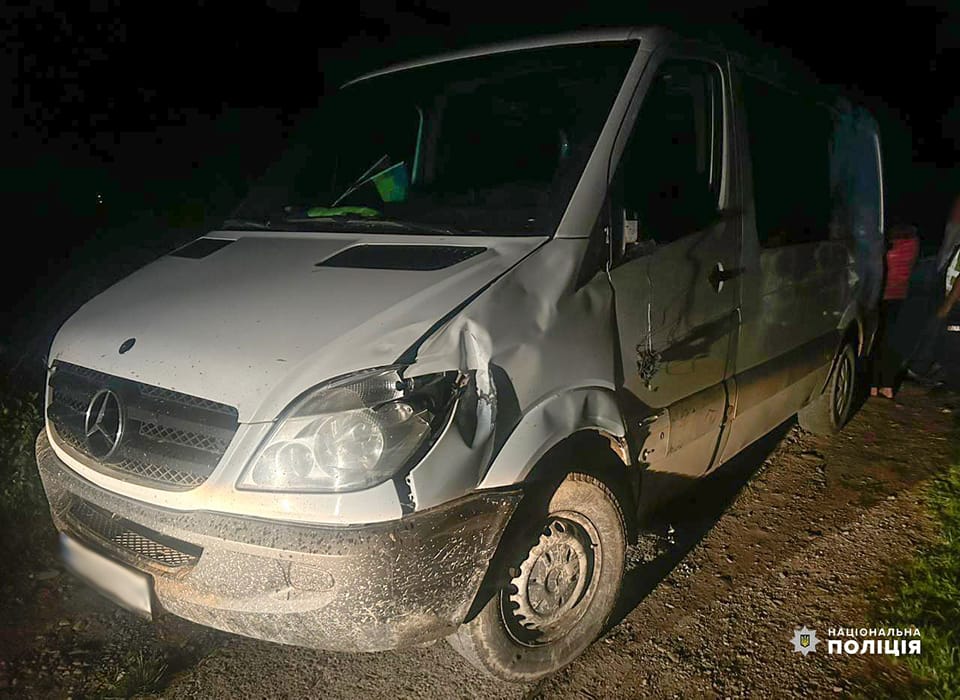 Смертельна ДТП на Буковині: водій мікроавтобуса збив на смерть велосипедиста і втік з місця події