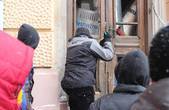 Папієв пообіцяв оплатити трансляцію сесії облради на вулицю, Мунтян пропонує допустити людей прямо в приміщення облради