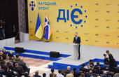 Яценюк закликав Президента Порошенка звільнити Україну від кума Путіна Медведчука