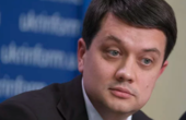 Разумков: Якщо в областях брали гроші за потрапляння до списку 'Слуги народу' - ми не готові за це відповідати