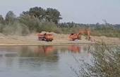 В охоронній зоні міських очисних споруд невідомі видобували пісок з річки Прут