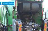 Сміттєвози з Чернівців пропустять до сміттєзвалища за 15 хвилин до початку сесії міської ради