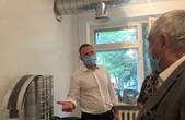 Депутат Чернівецької міської ради Віталій Михайлішин перевірив хід робіт з облаштування нової ПЛР – лабораторії 