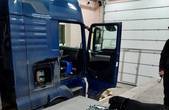 На Буковині Рокі винюхав тисячу пачок сигарет на 40 тис грн 