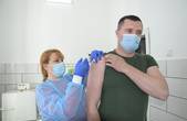 У Чернівцях упродовж вихідних від коронавірусу щепили більше сотні прикордонників