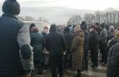 У громаді на Буковині другий день перекривають дорогу через бездіяльність 'Чернівцігазу' 
