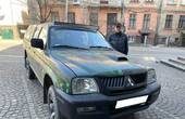 Бурбак передав Mitsubishi L200 для потреб Збройних Сил України  
