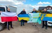 Буковинська та польська громади обмінялися державними прапорами України та Польщі та прапорами Вижницького району й Кендзежин-Козлінського повіту на знак солідарності дій та підтримки 
