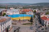 У Чернівцях оголосили конкурс на найкраще фото біля нового банера: що обіцяють у подарунок