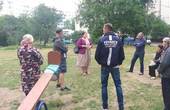 Мешканці бульвару Героїв Крут протестують проти забудови єдиного зеленого острівця між багатоповерхівками