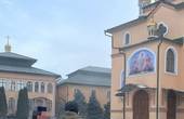 На Буковині силовики проводять безпекові заходи  у двох монастирях УПЦ МП