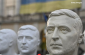 У Львові продають погруддя президента України Володимира Зеленського
